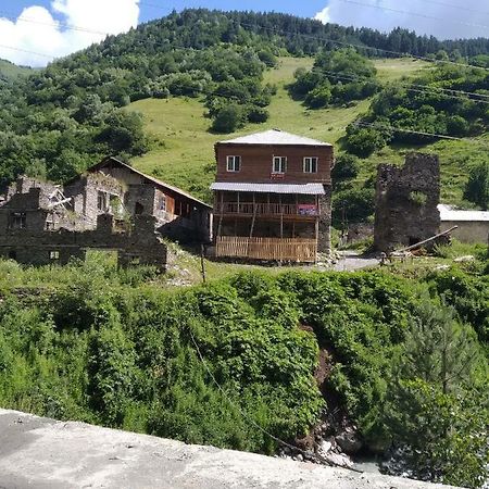 Raul Lushnu Darbaz Bed & Breakfast Mestia Eksteriør bilde