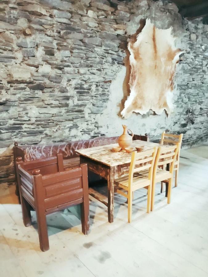 Raul Lushnu Darbaz Bed & Breakfast Mestia Eksteriør bilde