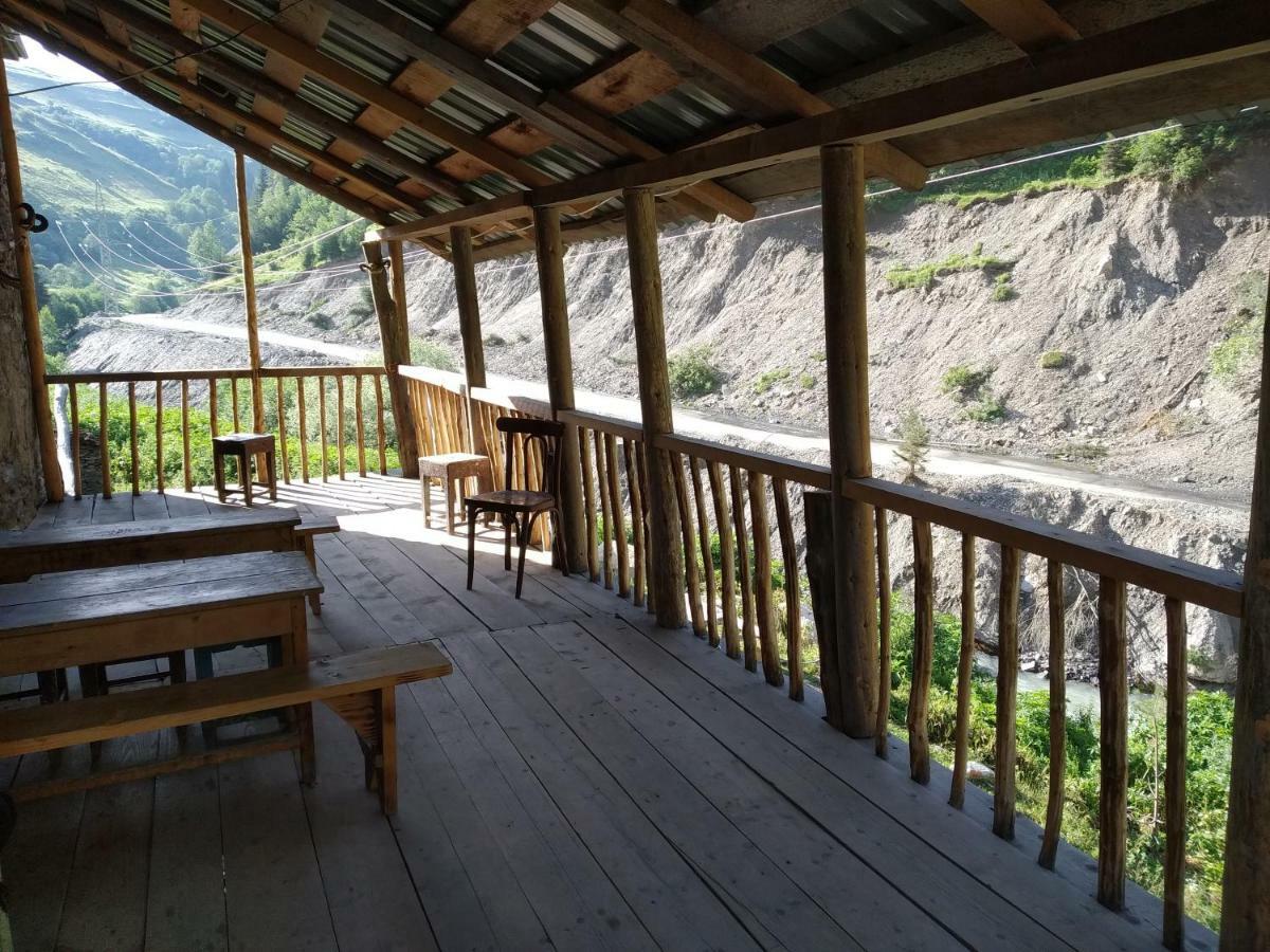 Raul Lushnu Darbaz Bed & Breakfast Mestia Eksteriør bilde