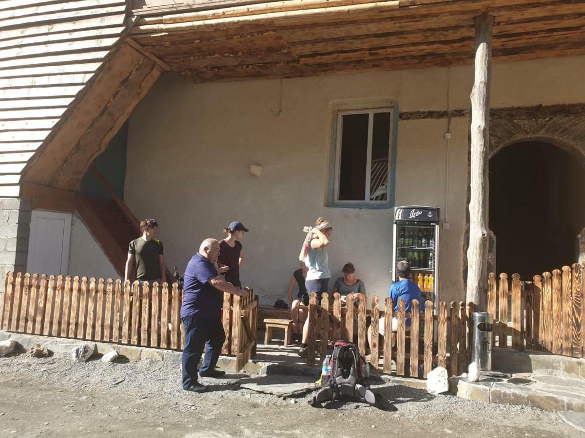 Raul Lushnu Darbaz Bed & Breakfast Mestia Eksteriør bilde