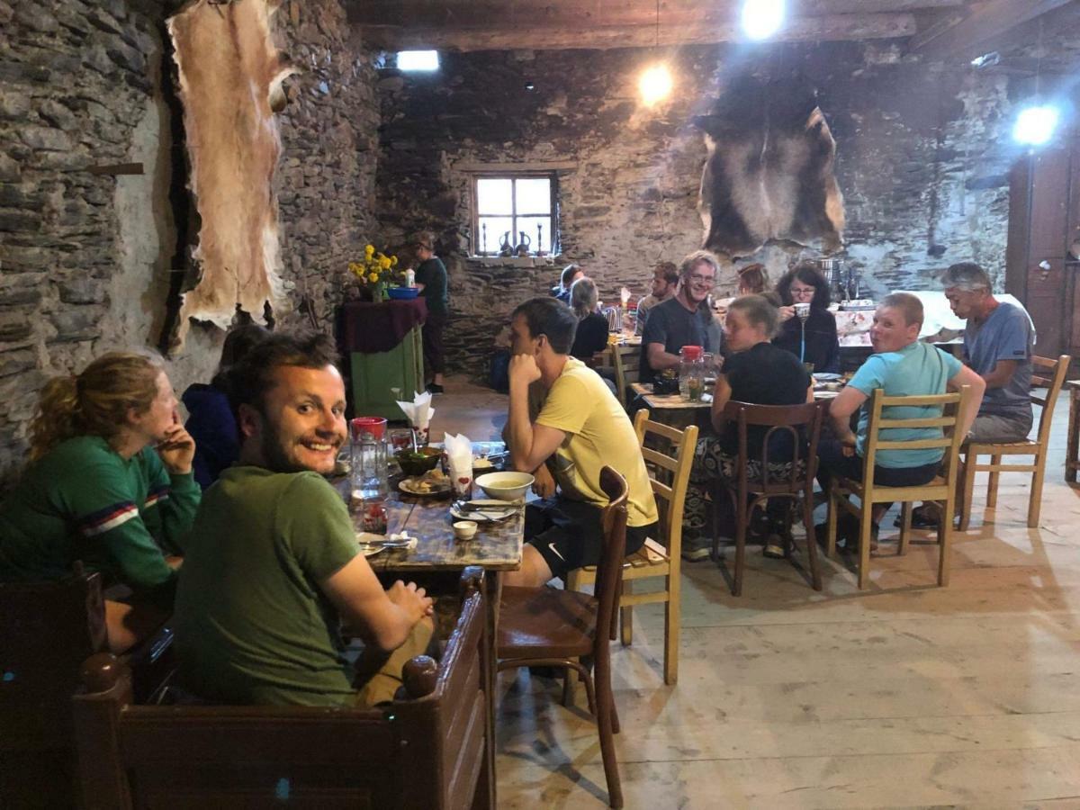 Raul Lushnu Darbaz Bed & Breakfast Mestia Eksteriør bilde